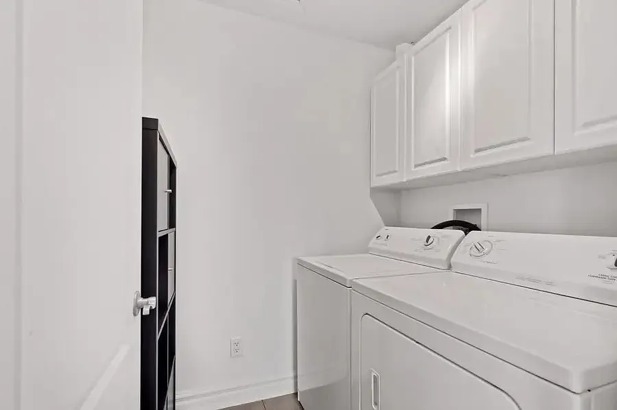 Apartment For Rent — Photo 4