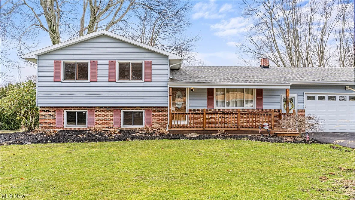 5118 Chestnut Hill Dr photo 1