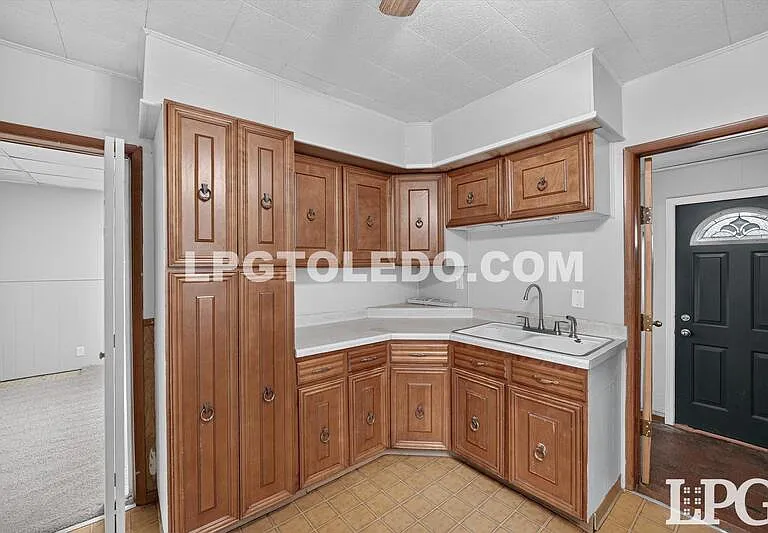 1715 Greenwood Ave — Photo 14