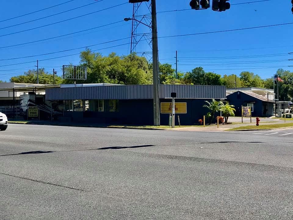 1st image of 301 E North Blvd