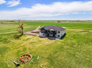 2400 Ventress Ct, Bennett, CO 80102