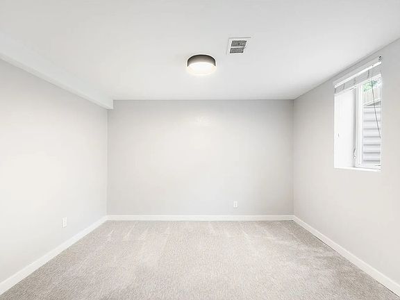 3rd image of 1475 W 43rd Ave