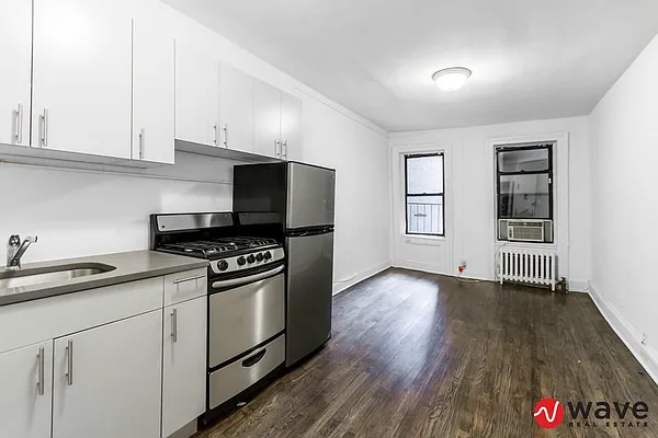 Rented by Wave Real Estate Group | media 5