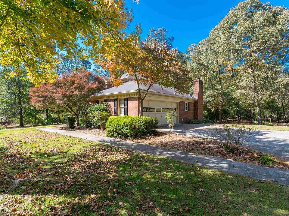 2nd image of 723 Graymont Dr