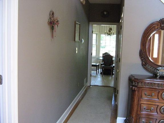 5th image of 1590 Mount Zion Pl