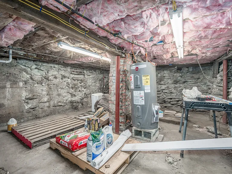 117 Precinct St — Photo 19