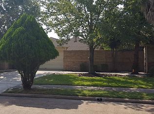 2434 Blackridge Rd, Houston, TX 77067