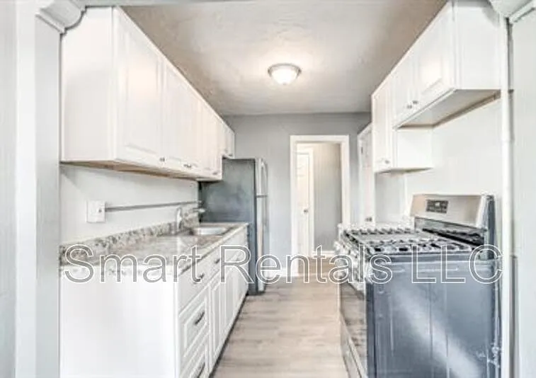 807 Clara Ave #7 — Photo 6