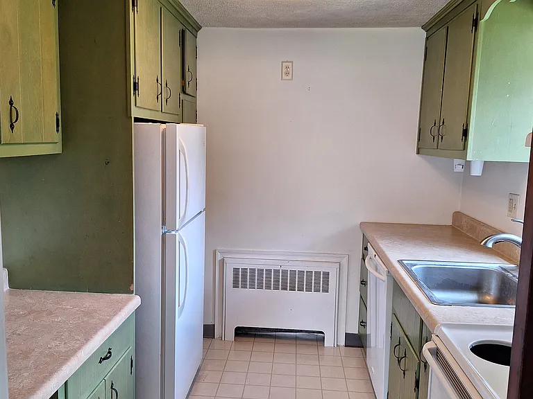 1115 Dogwood Ct #1 — Photo 11