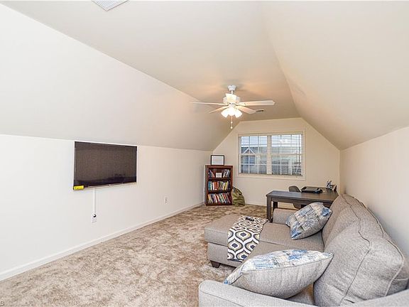 3rd image of 6561 Donahue Dr