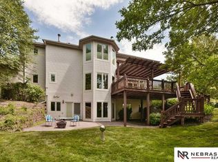 702 Reedmont Dr, Bellevue, NE 68005