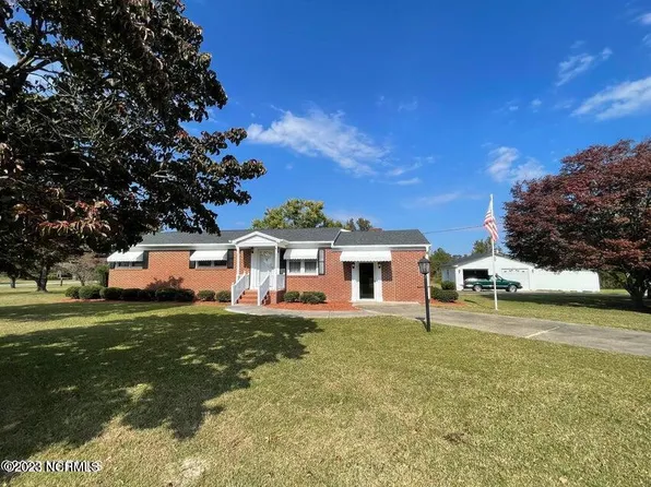 566 Dunn Road, Roseboro, NC 28382
