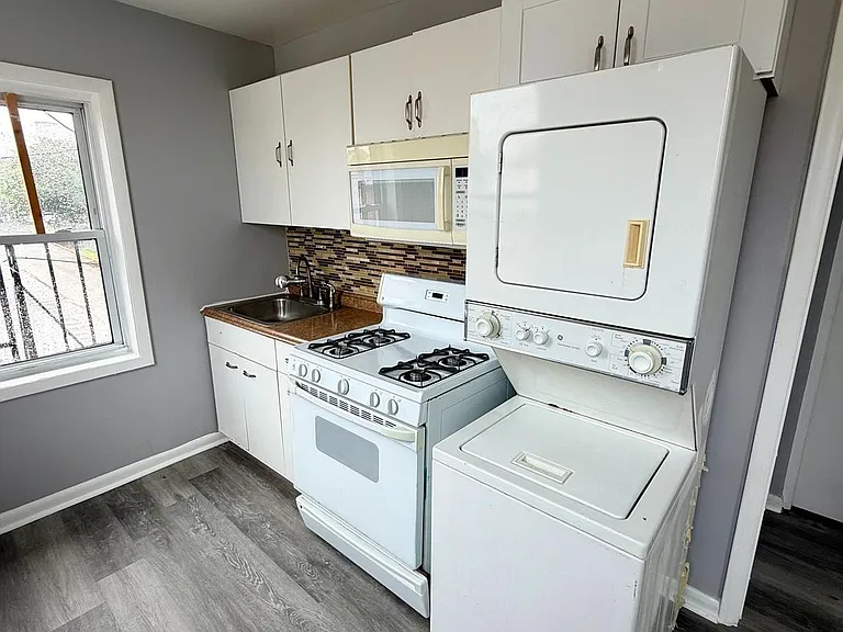 1001 Light St #3 — Photo 11