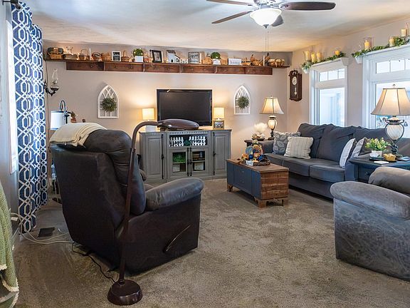 4th image of 513 Forest View Dr