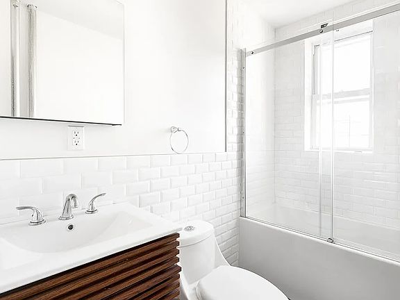 5th image of 70 Prospect Park W APT 3E
