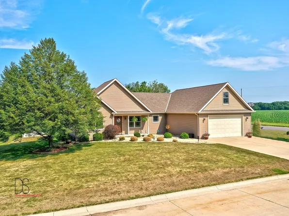 3462 Sunset Dr, Spring Valley, IL 61362