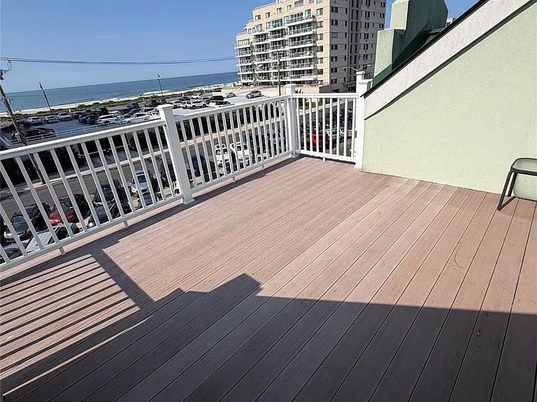 133 W Broadway — Photo 25
