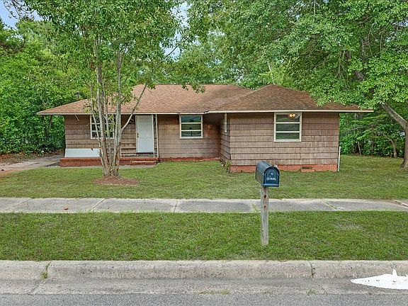 2nd image of 625 Hutchinson Dr