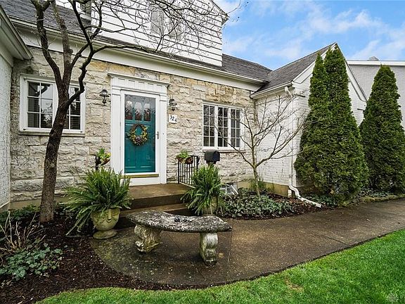 2nd image of 324 Beverly Pl