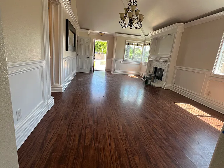 7448 Greenwich Pl — Photo 2