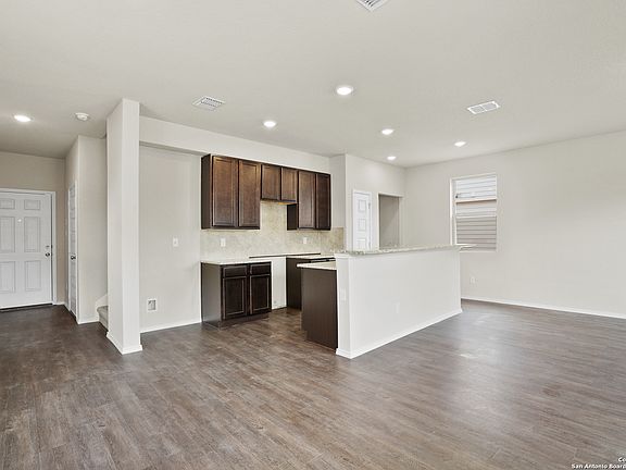 3rd image of 4006 Somerset Shade