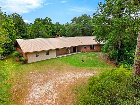 3rd image of 170 Horseshoe Ln