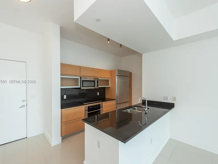950 Brickell Bay Dr #4801 — Photo 7