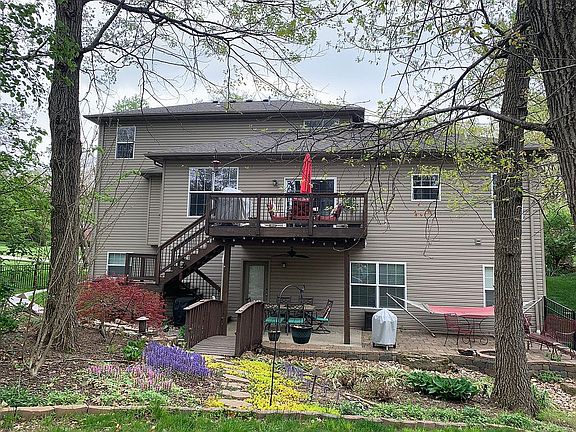 3rd image of 601 Arbor Dr