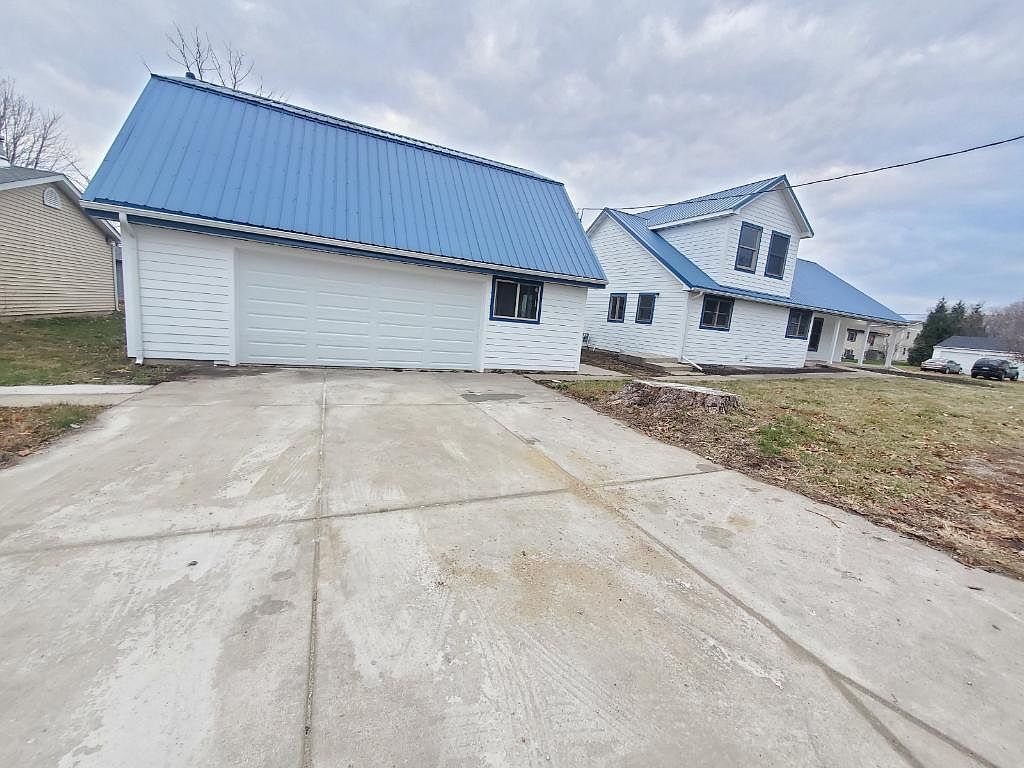214 S Grant St, Earlville, IL 60518 Zillow