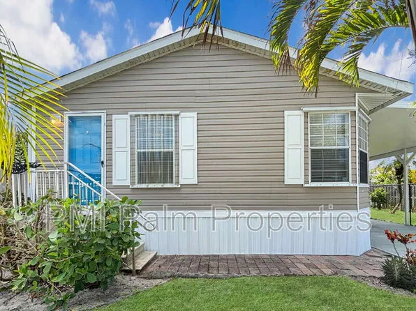 7568 SE Swan Ave, Hobe Sound, FL 33455