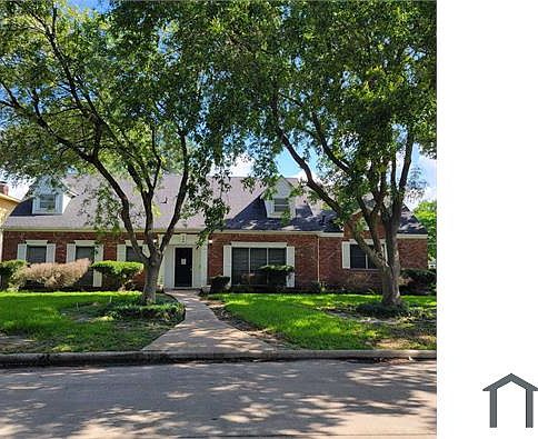 1st image of 700 Lindenwood Dr
