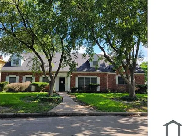 700 Lindenwood Dr, Baytown, TX 77520