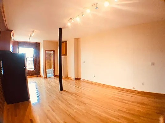 Rented by Ideal Properties Group | media 3