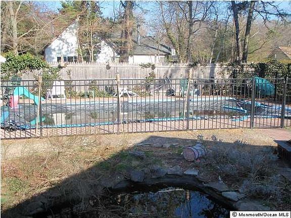 4th image of 983 Shadow Oaks Dr