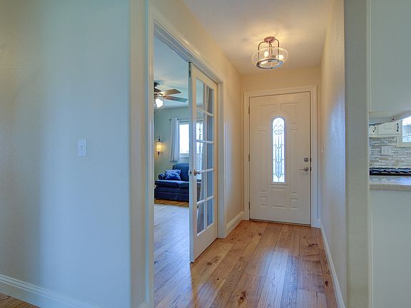 4th image of 12249 Manzanoaks Dr