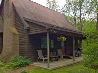 13 Quaker City Rd, Kempton, PA 19529