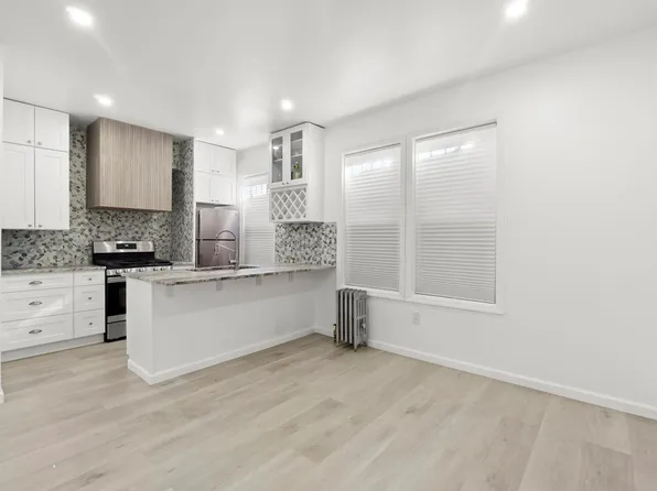 151 Stevens Avenue image 1 of 24