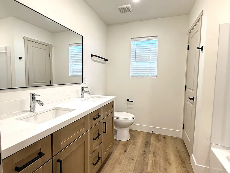 201 W Center St #13 — Photo 17