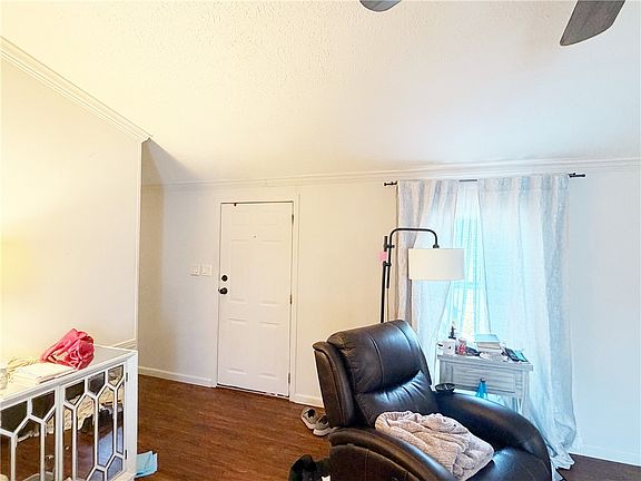 2nd image of 316 Cypress Ave