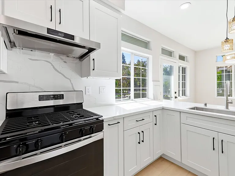 521 Porpoise Bay Ter #A — Photo 25