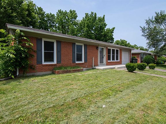2nd image of 1165 Boxwood Dr