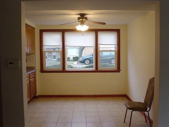 5th image of 6300 W Belmont Ave #1