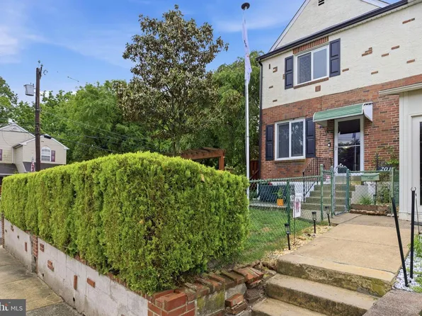 201 Willowbrook Ave, Folsom, PA 19033