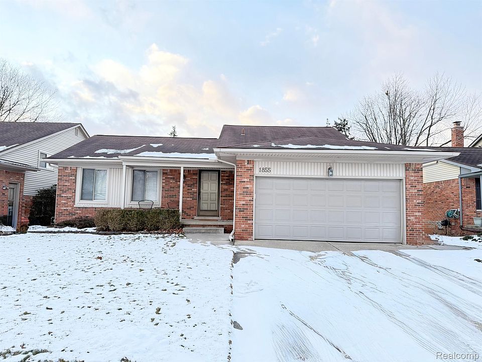 1st image of 1855 Lakewood Dr