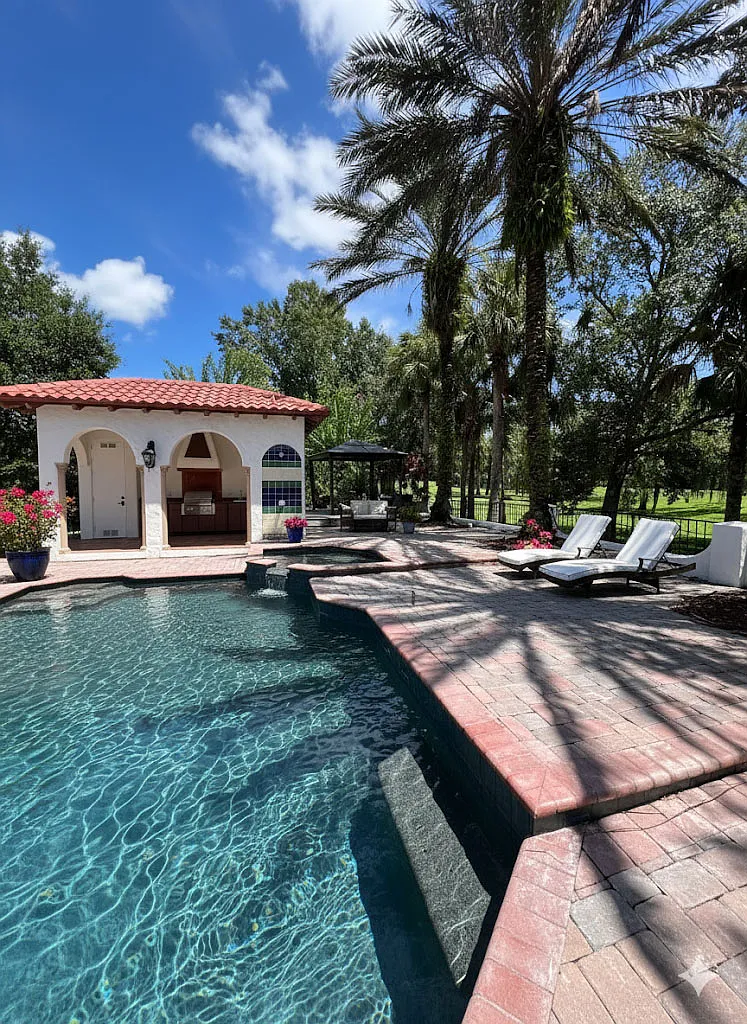 6 bed, 6700 sqft, $12,995 — Photo 3