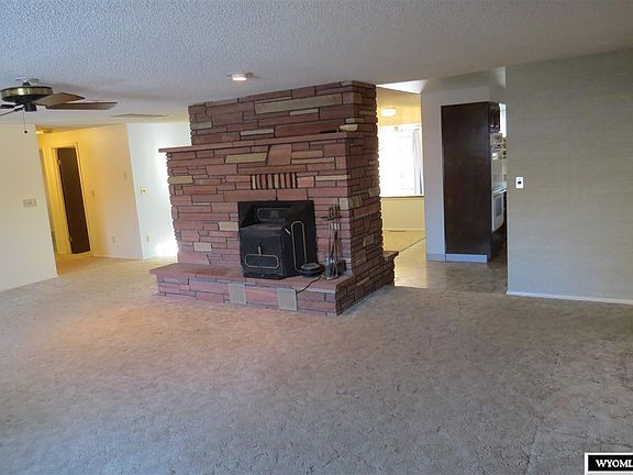 3rd image of 1408 E Adams Ave
