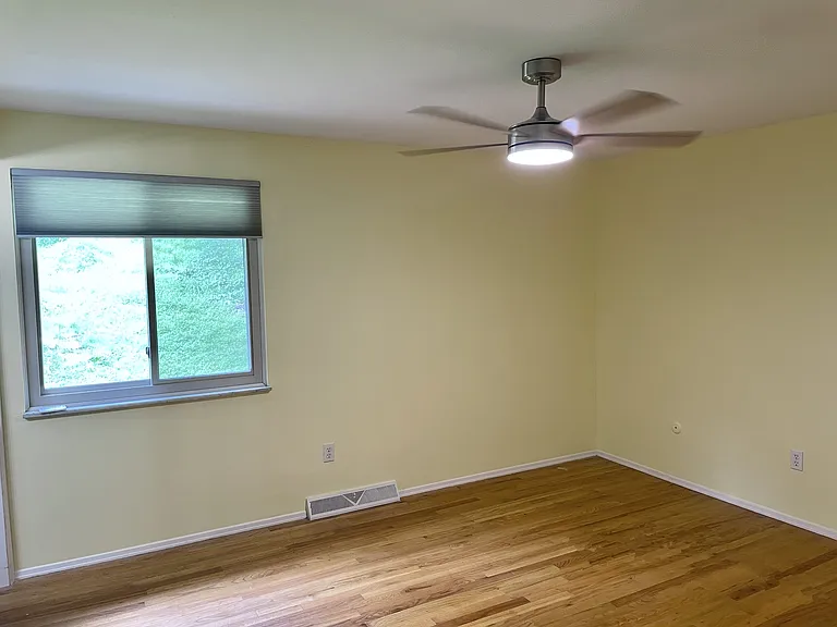 721 Pine Valley Dr — Photo 6
