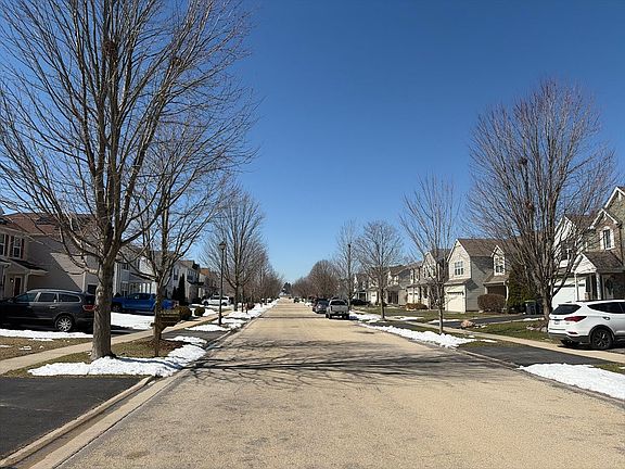 5th image of 189 E Clover Ave