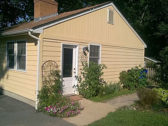 4th image of 10889 Hillcrest Dr