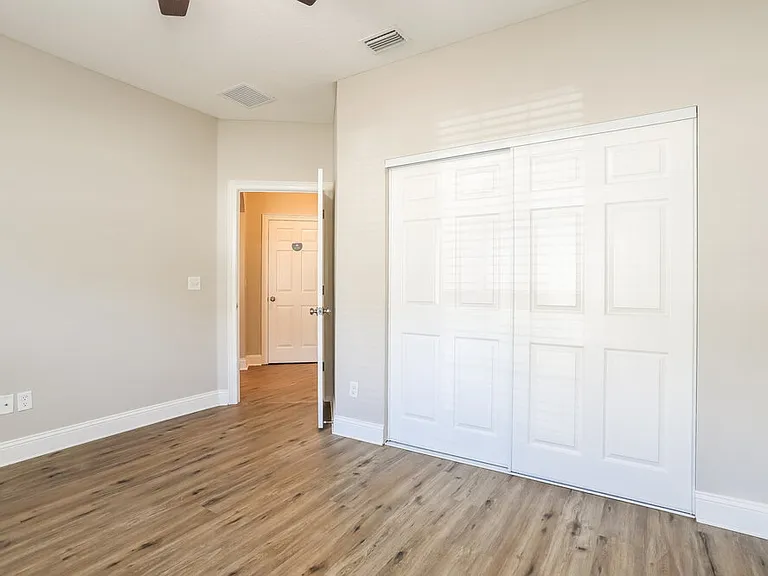 1507 Julia St — Photo 15
